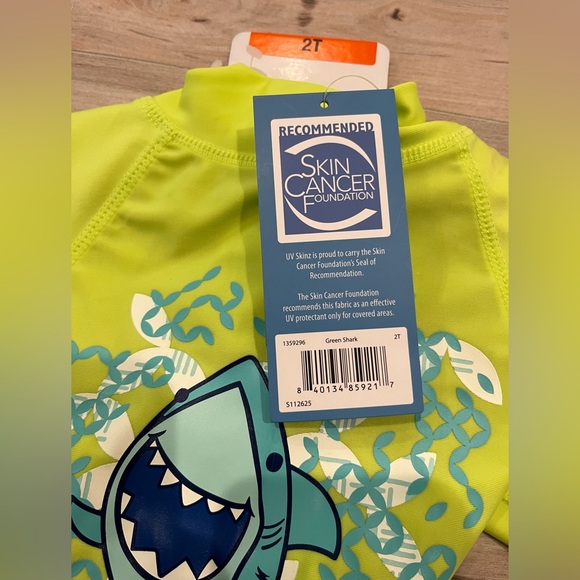 UV-SKINZ Boy’s 3-Piece Swim Set 50+ Sun Protection Green and Blue Shark Sun Wear - Picture 8 of 10